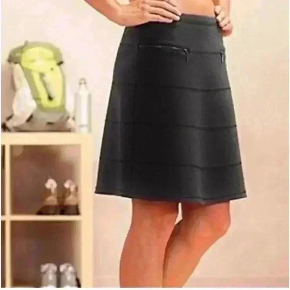 Women’s Athleta Strata A-Line Skirt Size Small Zipper Pockets Cotton Modal Black
